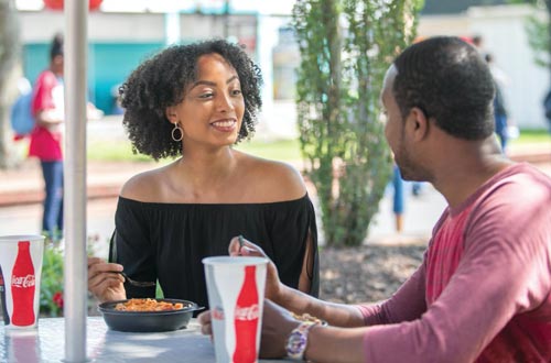 Knott's Berry Farm Drinks and Dining Deals